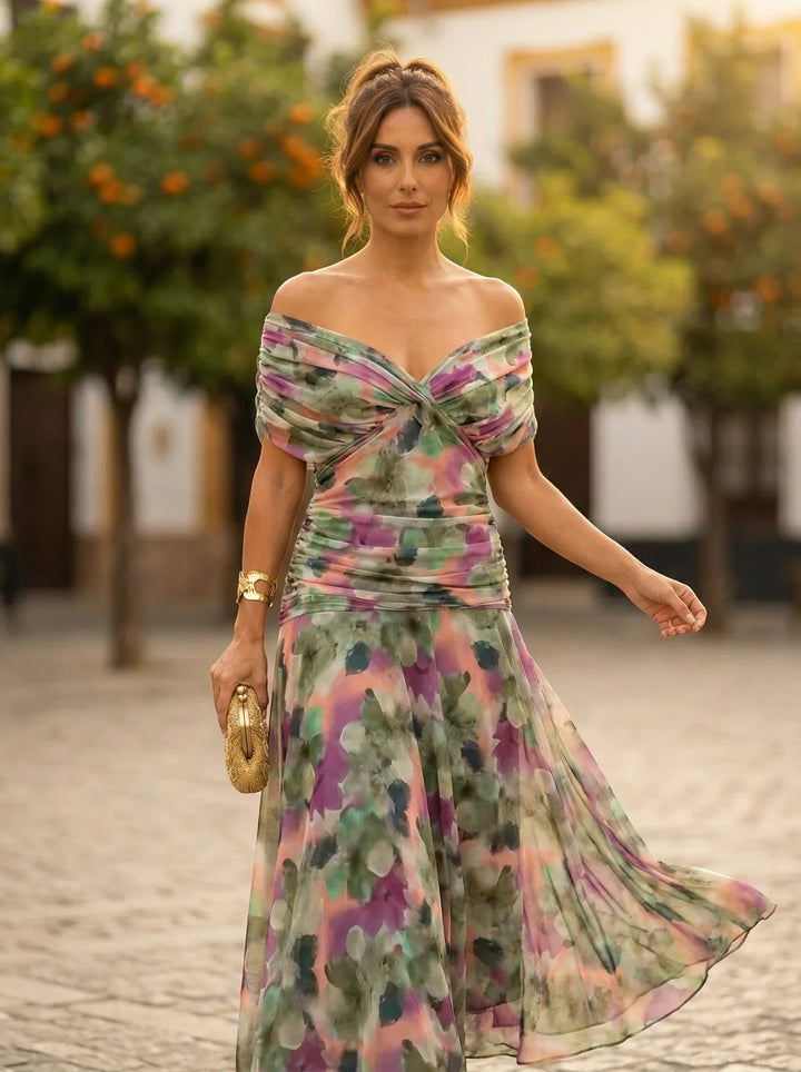 Invitada boda otoño: Vestido largo elegante, perfecto para la ocasión, estilo hombros descubiertos.