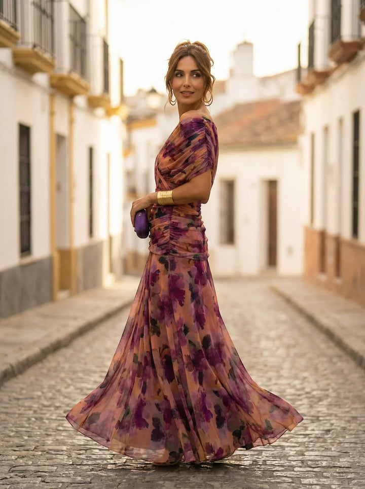 Vestido dama de honor, largo, elegante y drapeado, ideal para celebraciones de otoño.