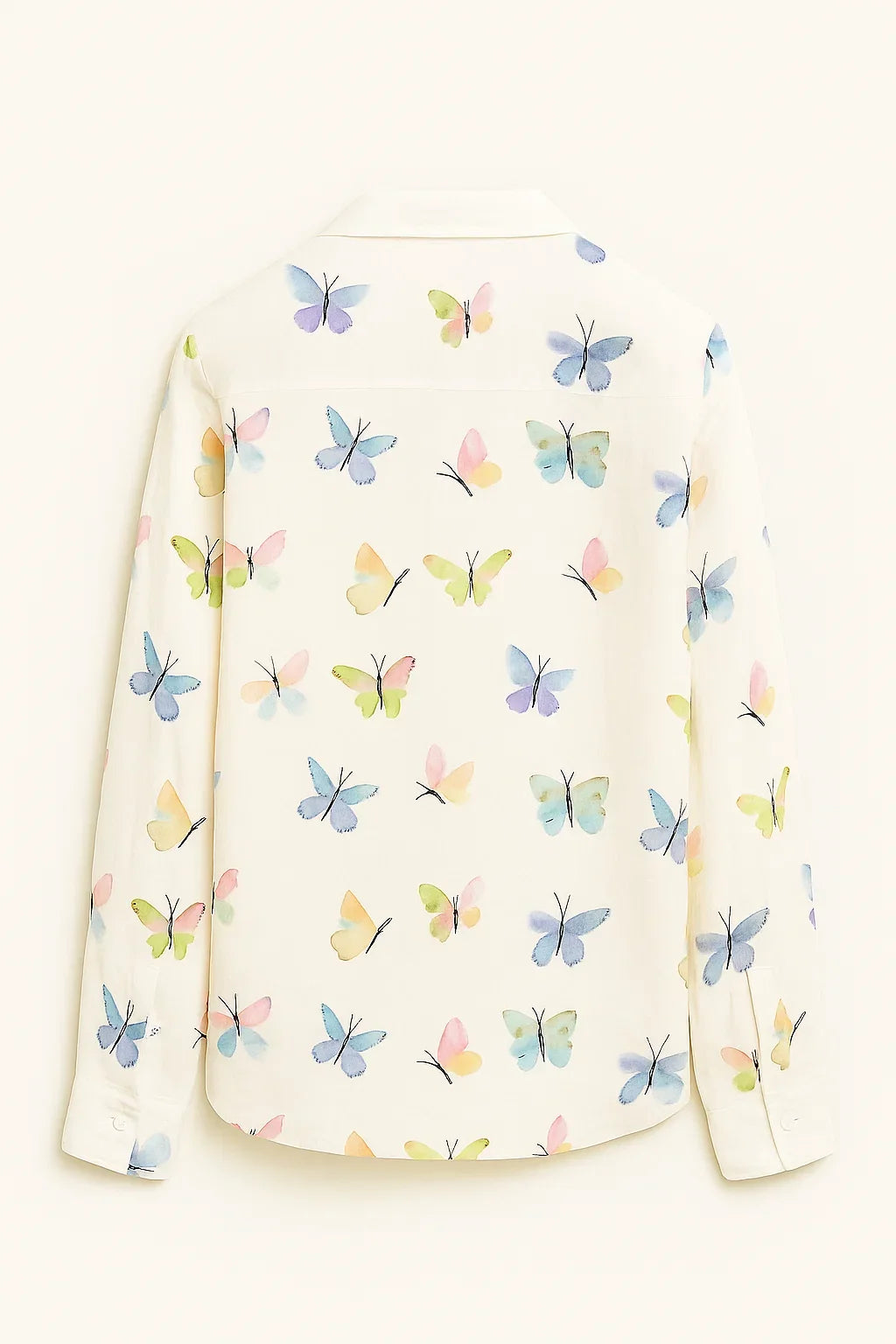 Camisa bohemia de manga larga para mujer con patrón de mariposas y botones. Estilo fresco para primavera/verano.