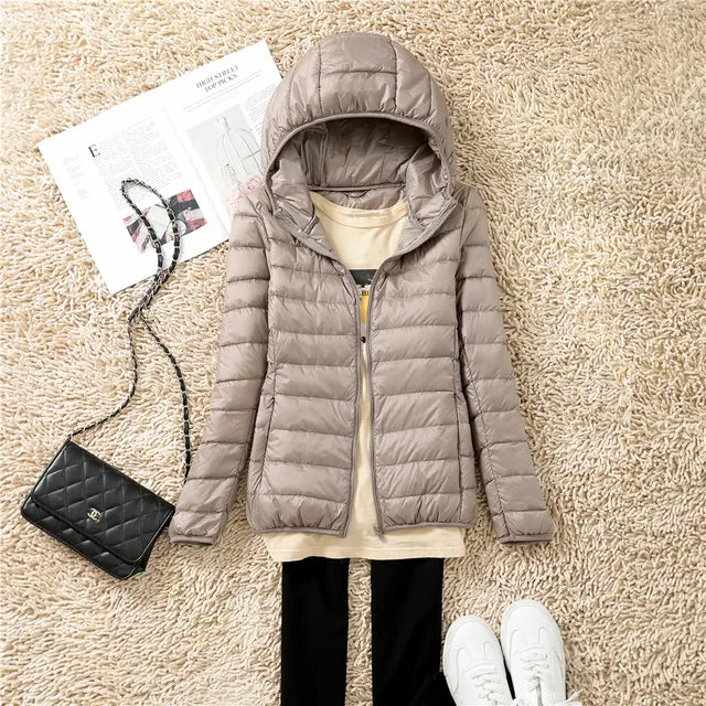 Ropa de invierno: abrigo plegable ultraligero de mujer, cómodo y muy cálido.