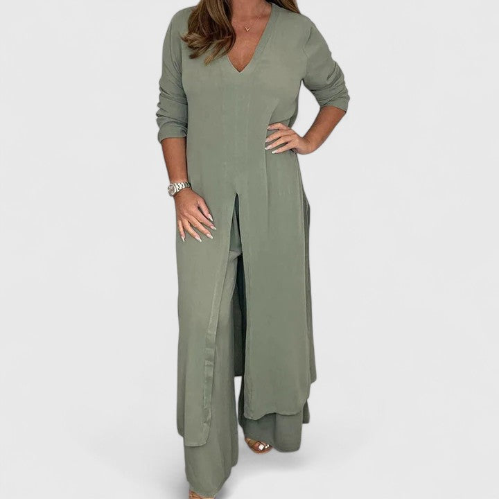 Outfit casual de mujer: conjunto de dos piezas cómodo y versátil. Blusa y pantalón, ideal para viajar.
