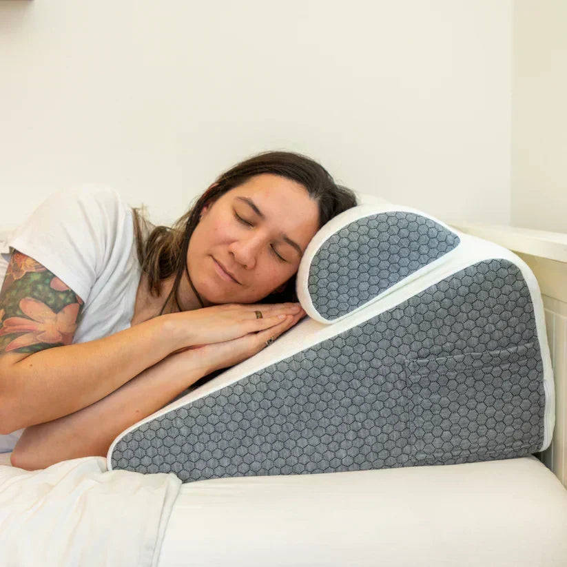 Cojín de cuña ergonómico unisex para soporte superior de espalda y cuello.