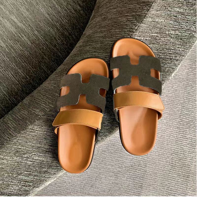 Sandalias gladiadoras para mujer, calzado elegante con correas ajustables.
