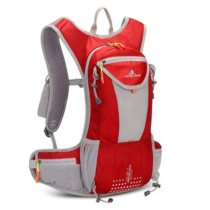 Mochila de ciclismo impermeable protege tus pertenencias de lluvia y barro en aventuras de exterior.