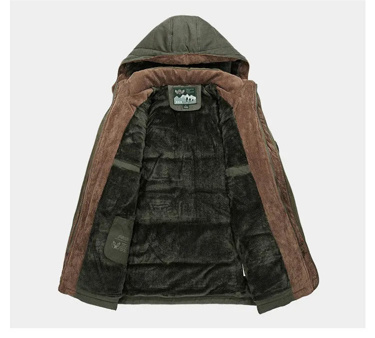 Chaqueta de hombre para invierno con forro cálido y capucha ajustable, estilo y confort.