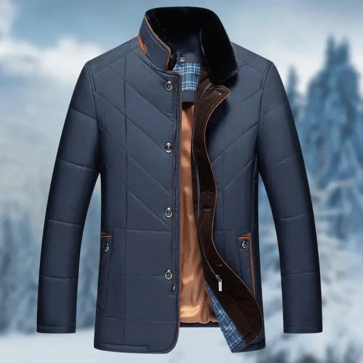 Chaqueta de invierno masculina de moda, con cuello alto, cremallera y diseño acolchado para estilo urbano.