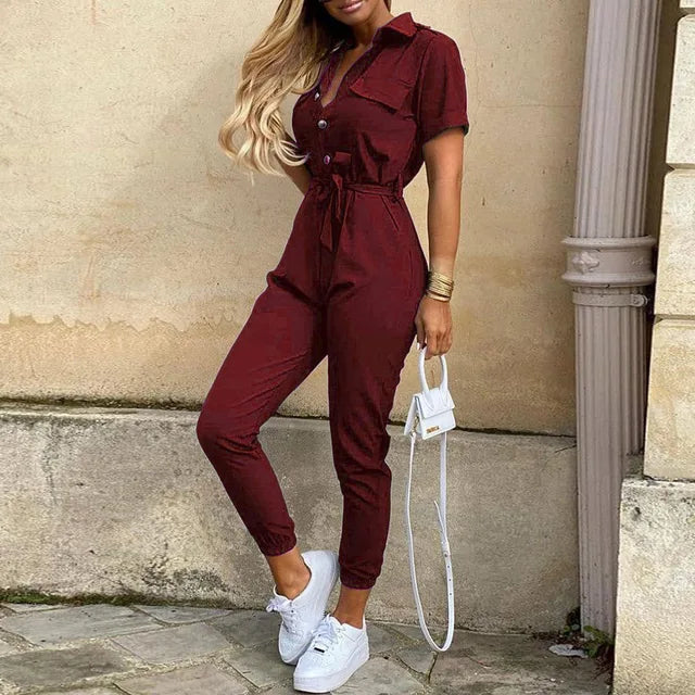 Jumpsuit de primavera para mujer, diseño urbano con cinturón ajustable.