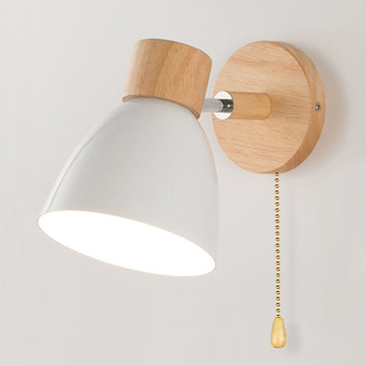 Foco de pared de madera, diseño moderno para iluminación interior. Estilo nórdico.