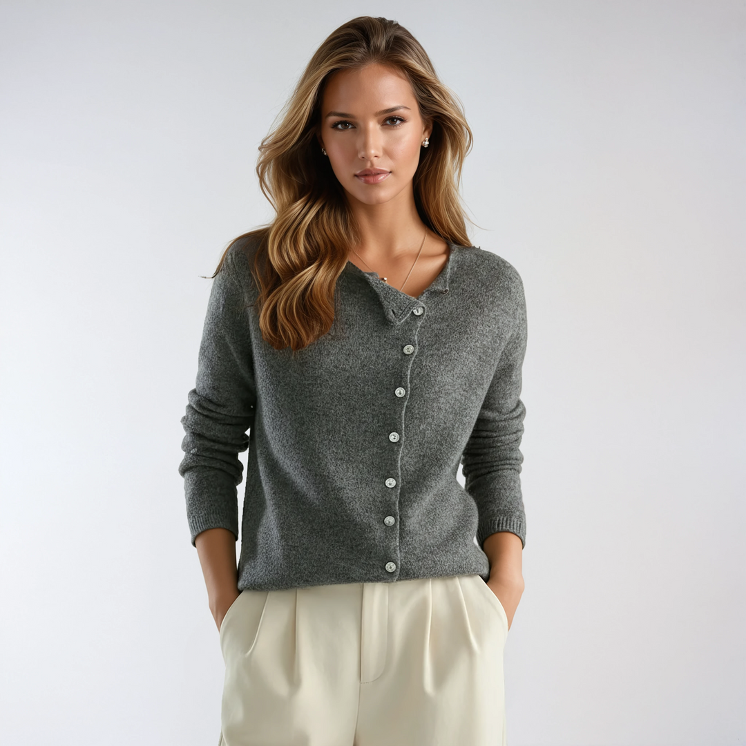 Cárdigan EVANZA de mujer con botones, tejido suave, ideal para moda casual y elegante en cualquier temporada.