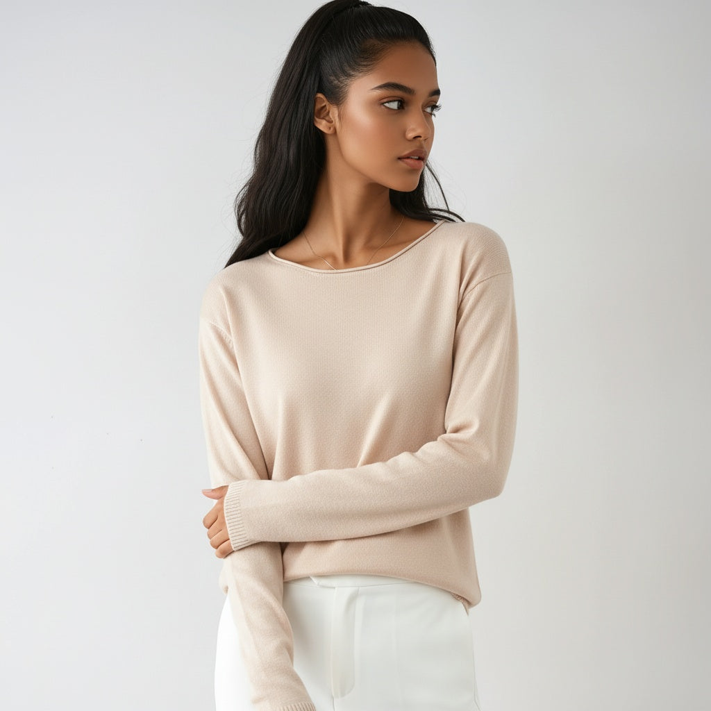 Jersey ELIANE de mujer con cuello redondo y manga larga. Prenda fina, elegante y versátil para tu armario.
