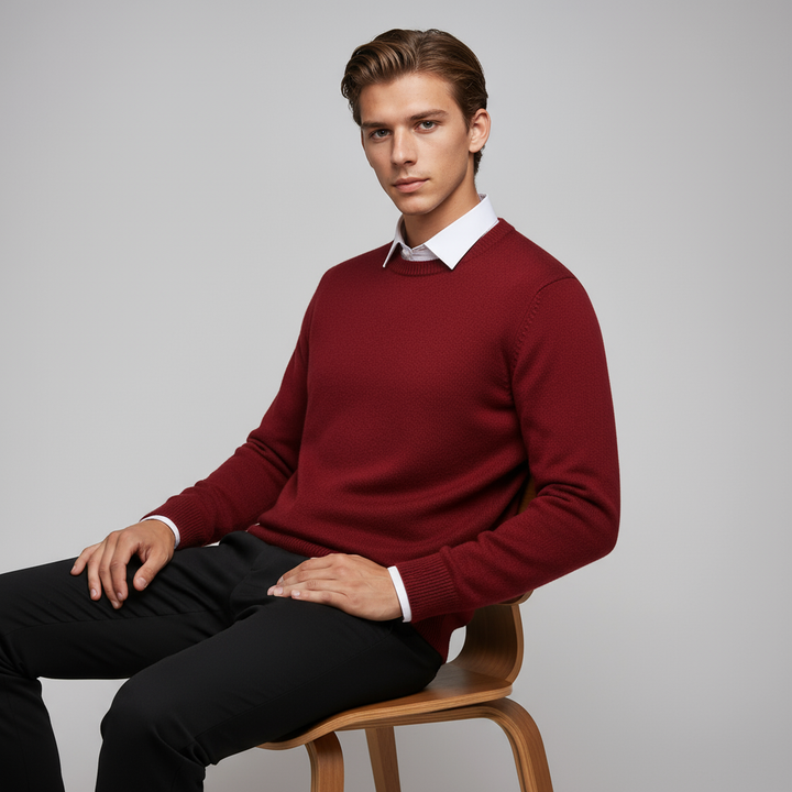 Ropa masculina: jersey básico cuello redondo, suave y ligero. Ideal para combinar con estilo casual.