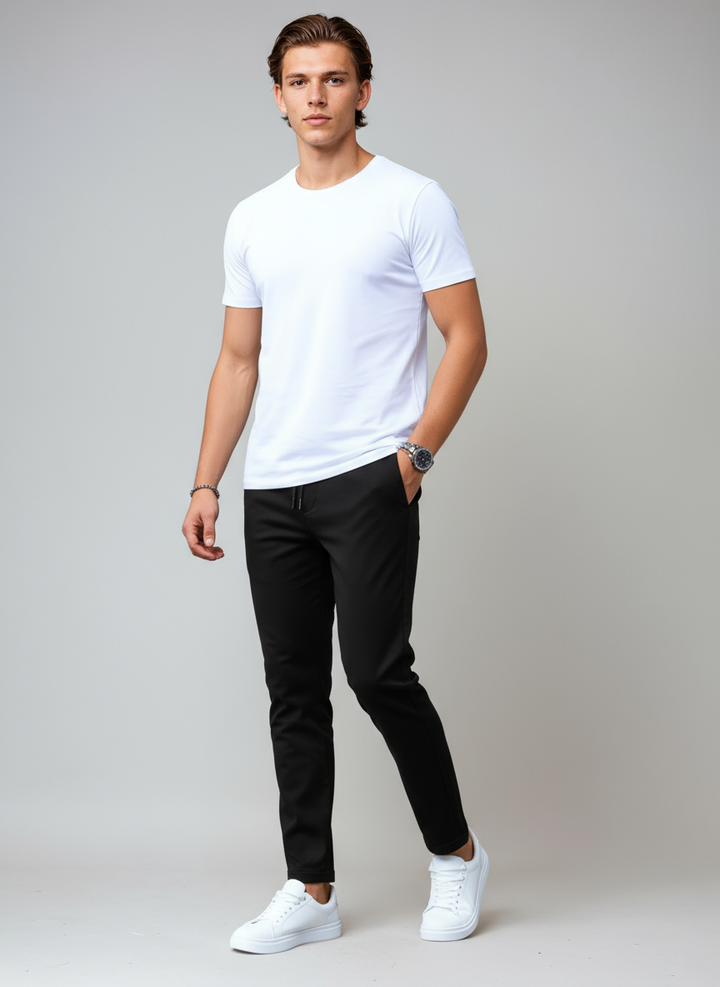 Pantalón chino slim fit de hombre, tejido de calidad, ideal para un estilo versátil y confortable.