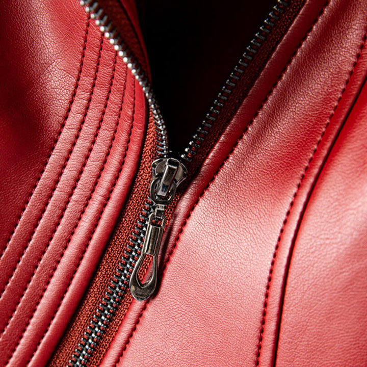 Chaqueta efecto piel para mujer. Moda versátil, perfecta para combinar con jeans o vestidos.