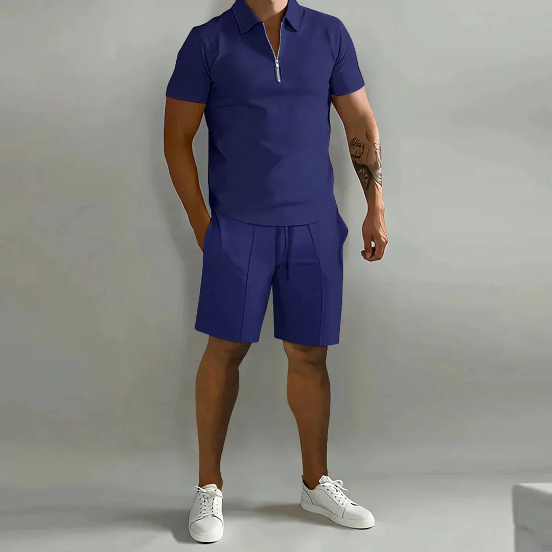 Conjunto fresco JAYDEN de polo y pantalón corto para hombre. Perfecto para vacaciones, cómodo estilo veraniego.