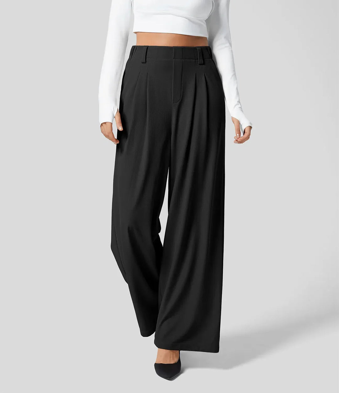Pantalón versátil para mujer, cintura alta y pierna ancha, combina elegancia y comodidad.