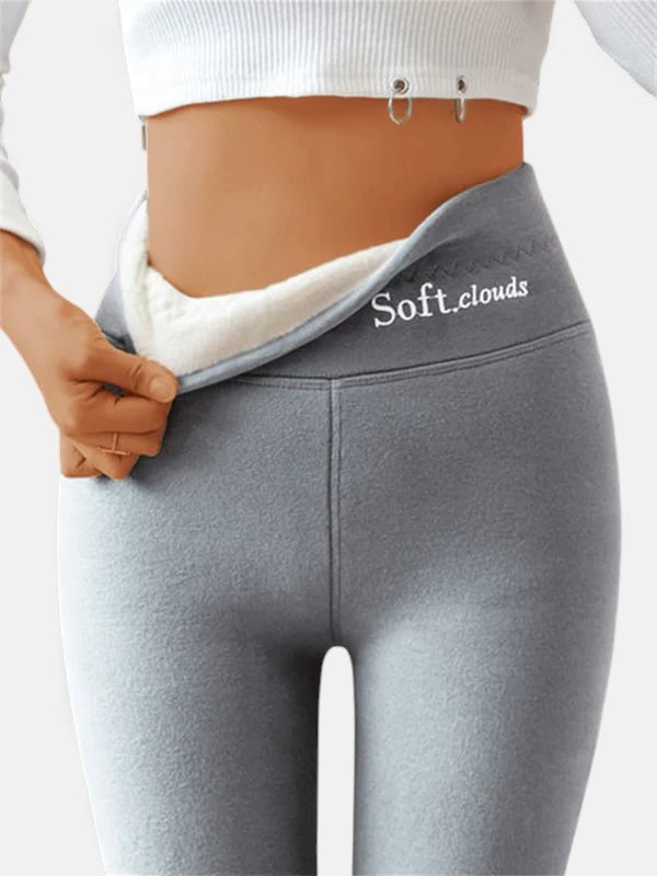 Pantalón de invierno para mujer en tallas grandes, con forro polar térmico y ajuste confortable.