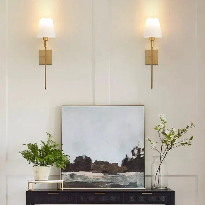Par de lámparas de pared inalámbricas recargables, luz LED cálida. Decoración moderna y funcional para cualquier hogar.