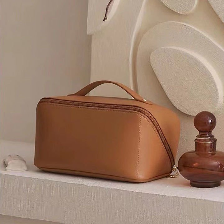 Estuche de belleza espacioso para mujer. Organizador de maquillaje de viaje para cosméticos.