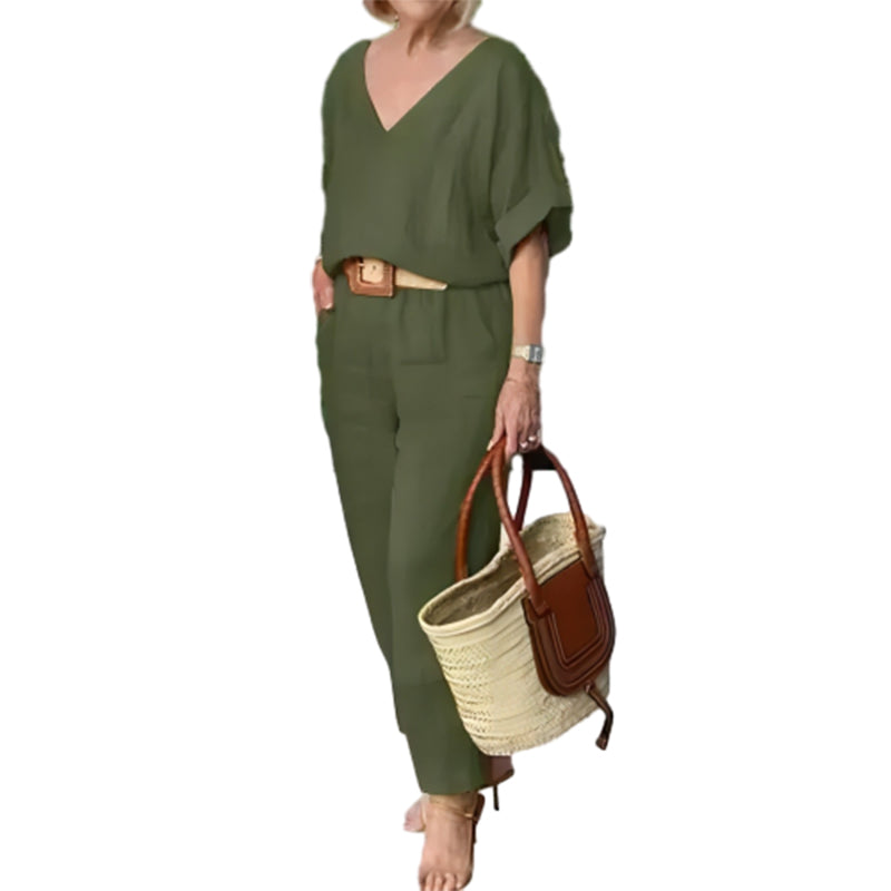 Atuendo versátil mujer: Conjunto blusa cuello V y pantalón recto con bolsillos. Perfecta ropa casual o elegante.
