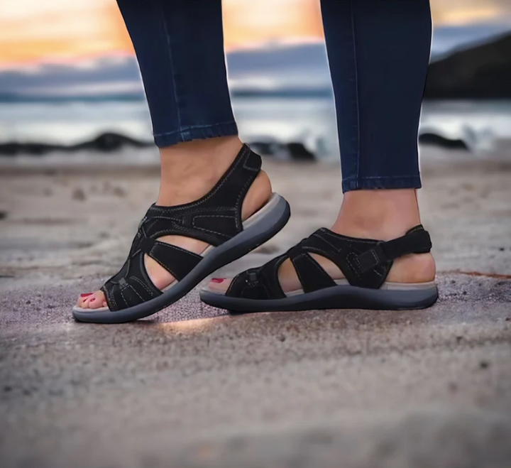 Sandalias cómodas y ligeras para mujer, perfectas para paseos de verano, playa o uso casual. Diseño acolchado.