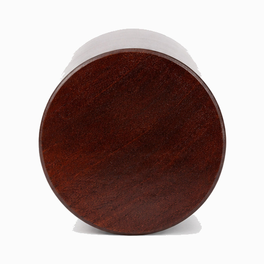 Accesorios de escritorio: portalápices de caoba maciza, diseño cilíndrico alto, ideal para organizar lápices y bolígrafos.