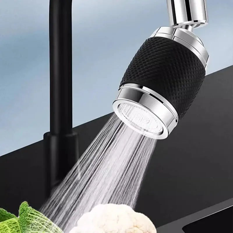 Accesorio de grifo universal con rotación 360° y antisalpicaduras. Ideal para cocina o baño.