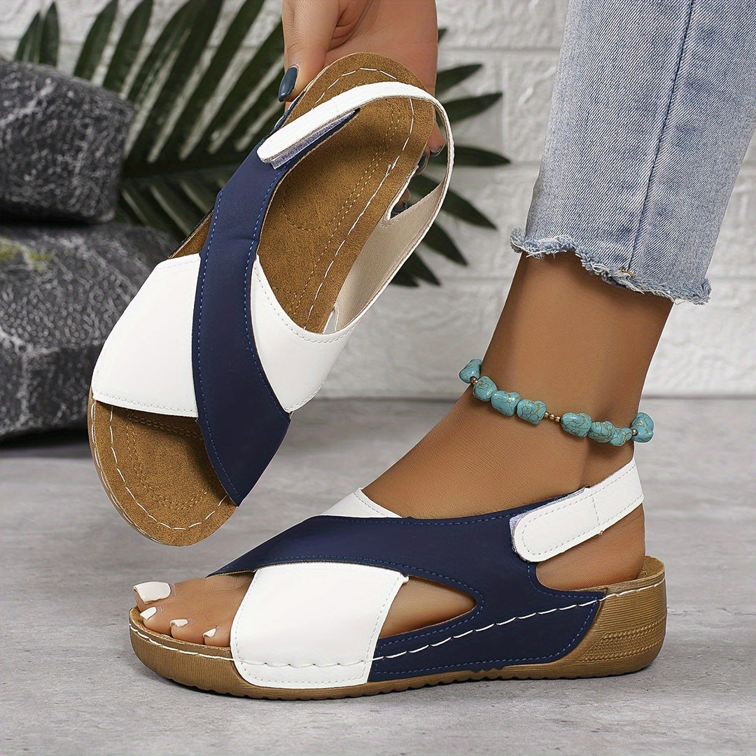 Calzado de verano femenino, sandalias frescas con plantilla acolchada para máxima comodidad.