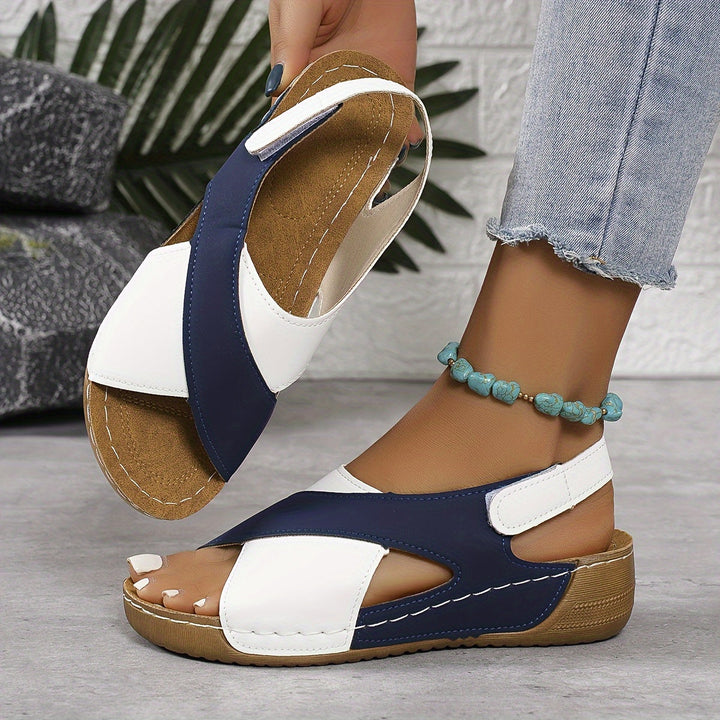 Calzado de verano femenino, sandalias frescas con plantilla acolchada para máxima comodidad.
