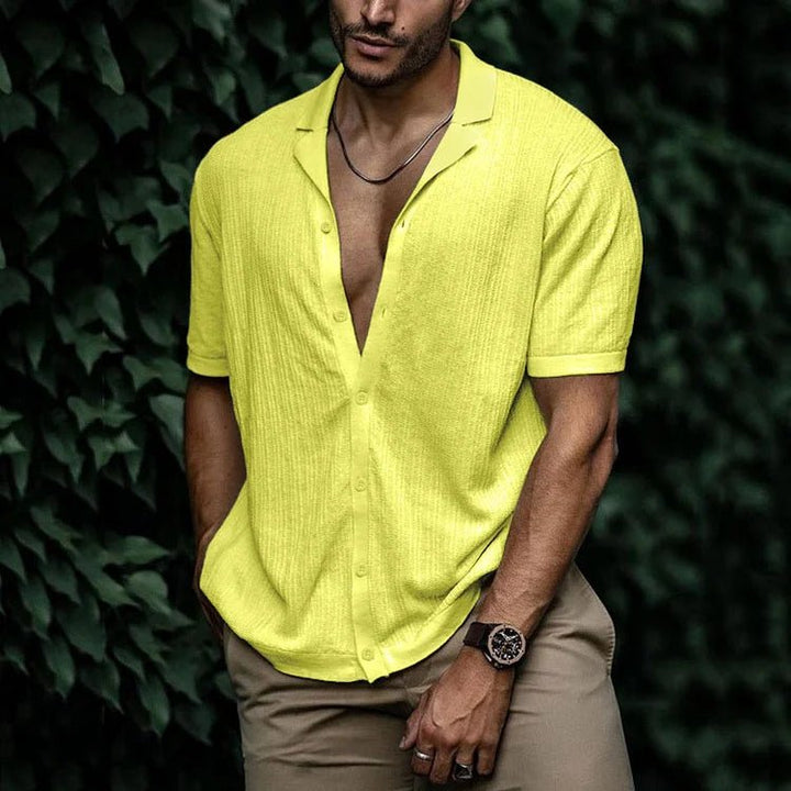 Camiseta de hombre básica y casual. Manga corta, ideal para la frescura y comodidad del verano.