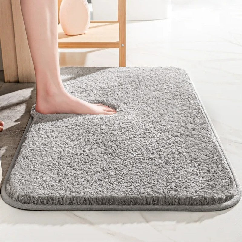 Alfombra de baño antideslizante suave, clave para la seguridad y confort en tu hogar.
