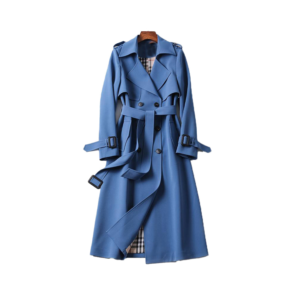 Ropa exterior femenina: abrigo trench de moda con doble botonadura. Un diseño atemporal y versátil.