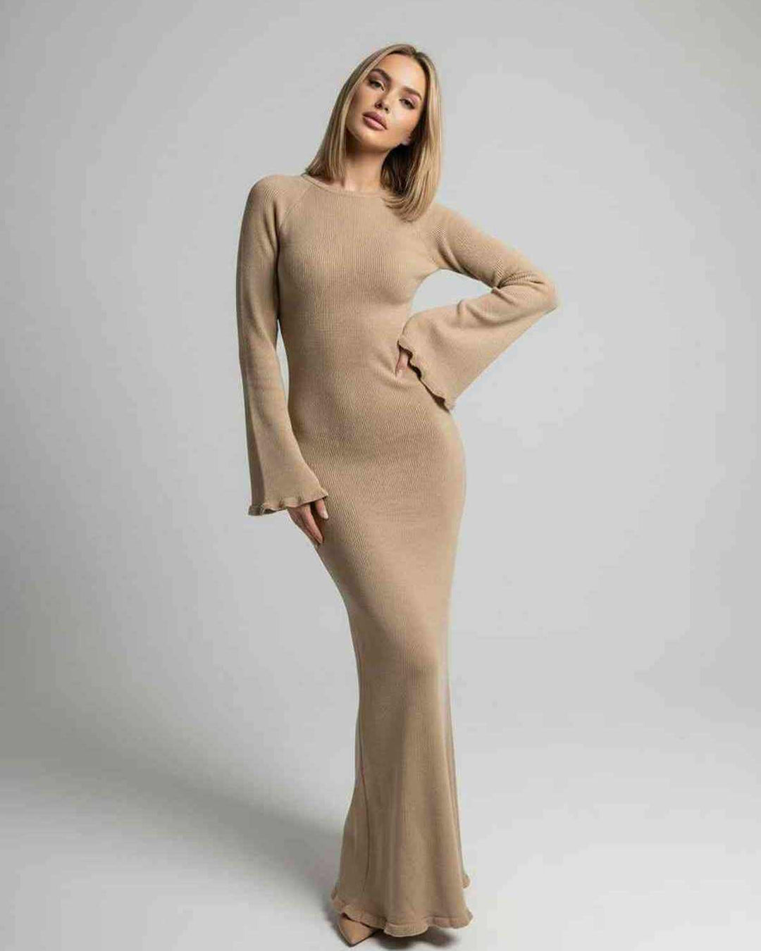 Vestido de fiesta maxi beige para mujer. Diseño elegante y casual chic, cómodo para primavera/verano.