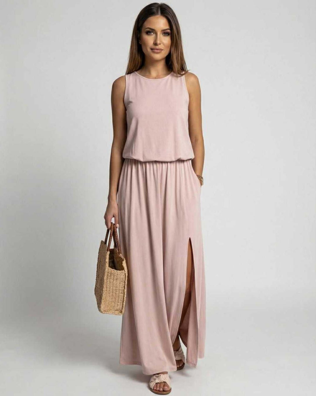 Vestido maxi fluido sin mangas para mujer, ideal para verano, con abertura lateral. Estilo casual y elegante.