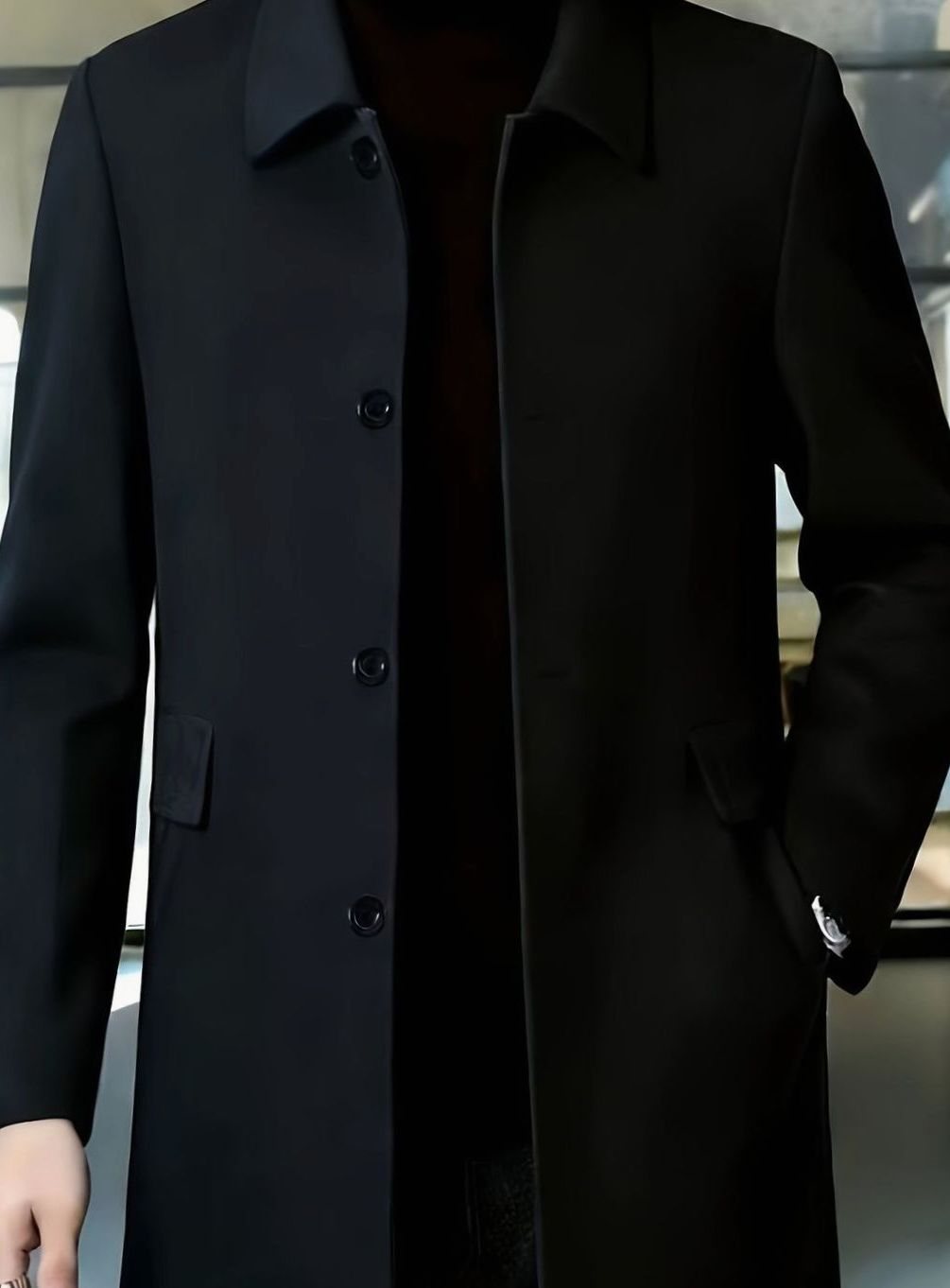 Moda invernal masculina: abrigo cruzado de lana, versátil, elegante y cálido.