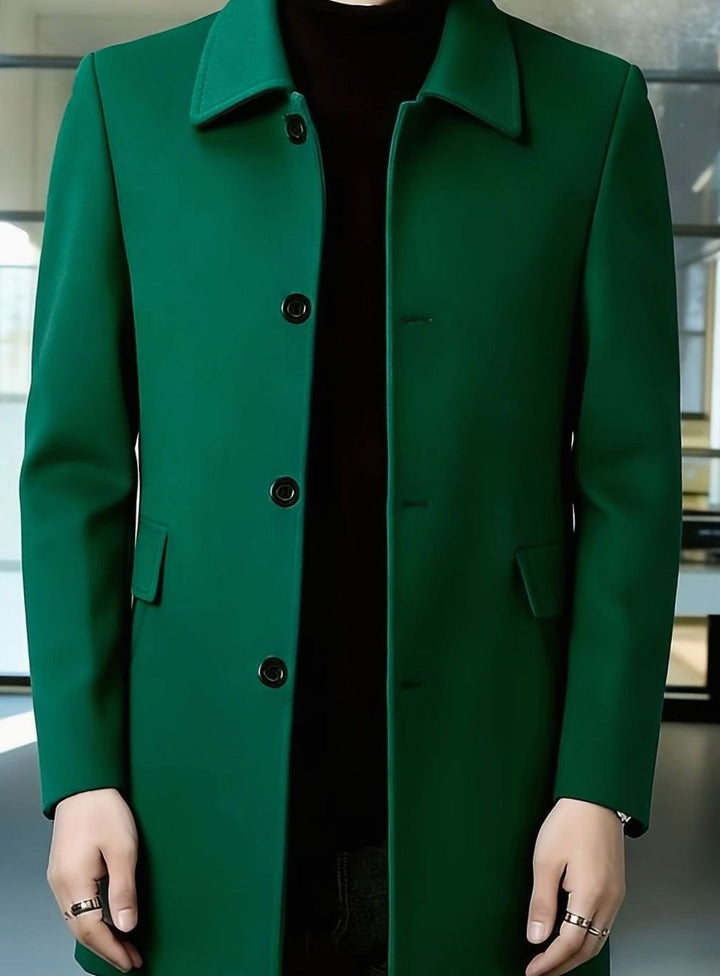 Abrigo de lana de hombre, doble solapa, calidez y elegancia invernal.