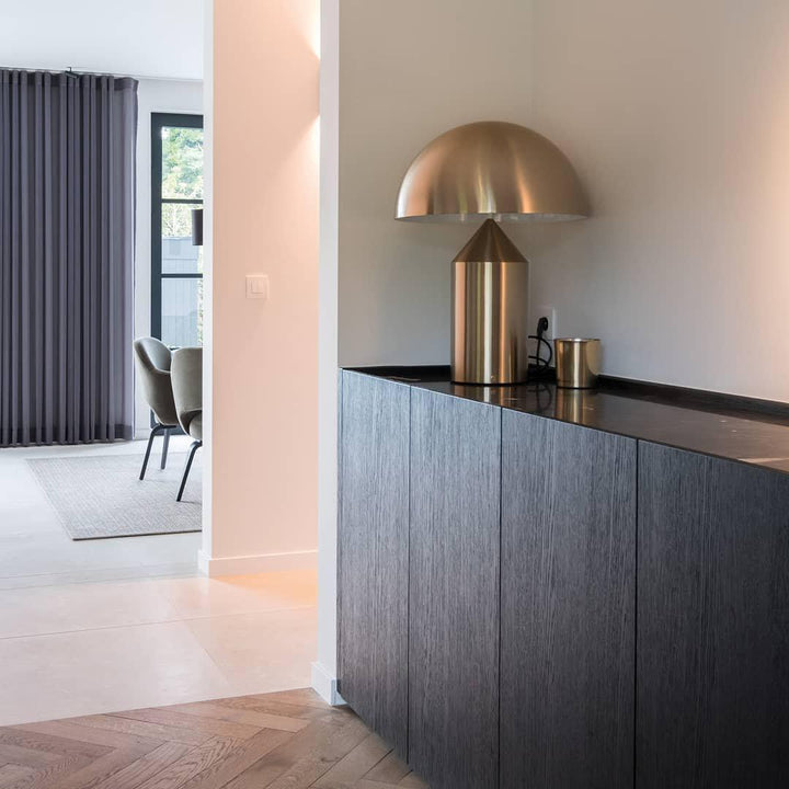 Lámpara interior Atollo Lunaro de metal, diseño italiano, iluminación de mesa moderna.