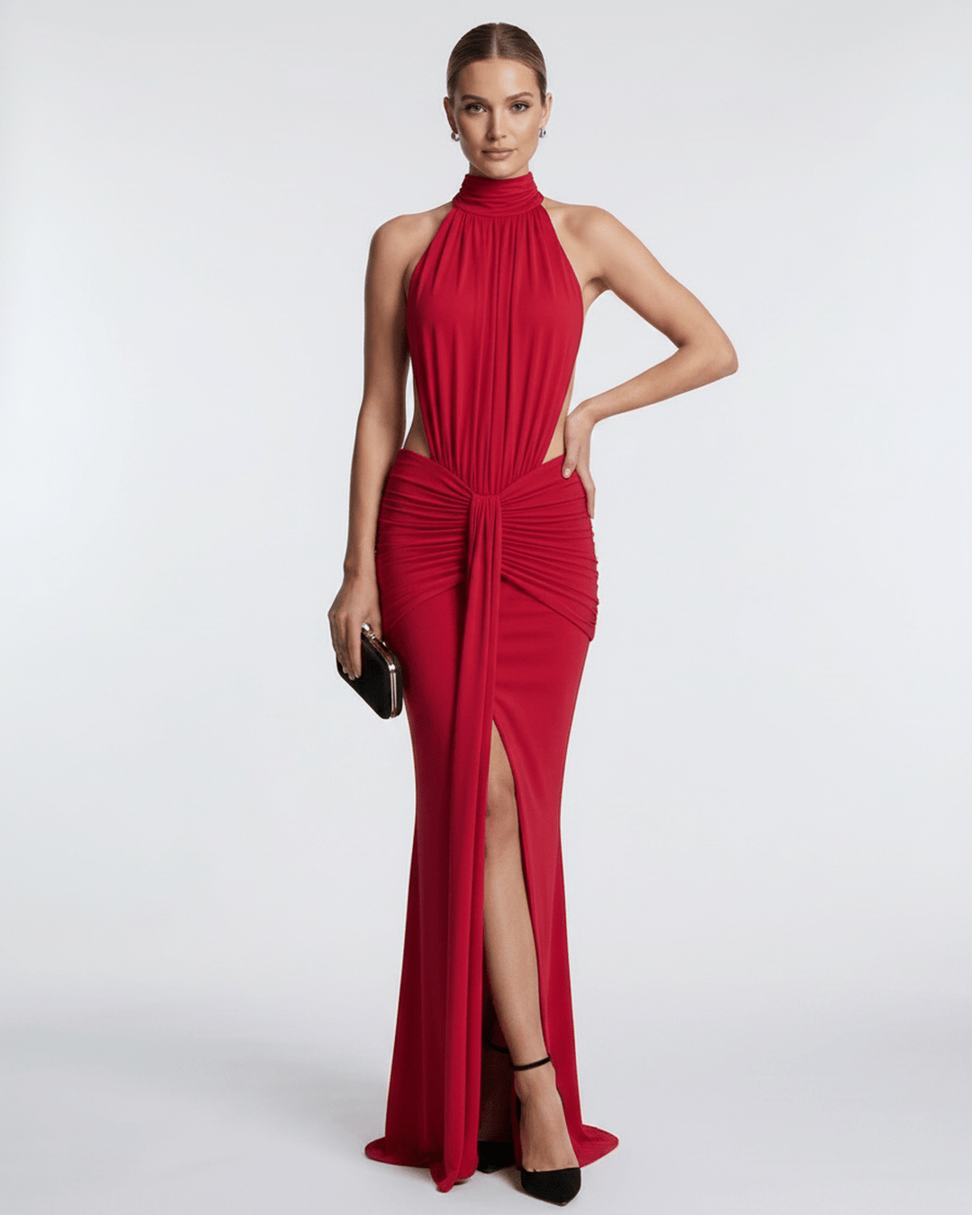 Vestido maxi elegante para fiestas, cuello halter, espalda descubierta, estilo moderno y chic.