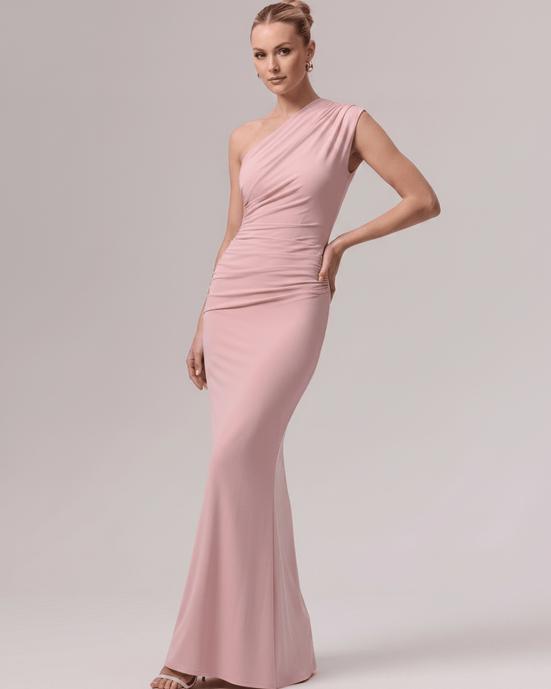 Elegante vestido de un hombro para mujer, maxi y sin mangas, ideal para fiestas.