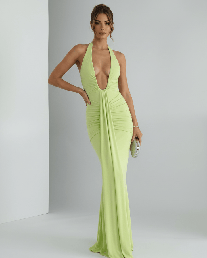 Vestido formal halter para mujer, silueta fluida, perfecto para cenas y eventos.