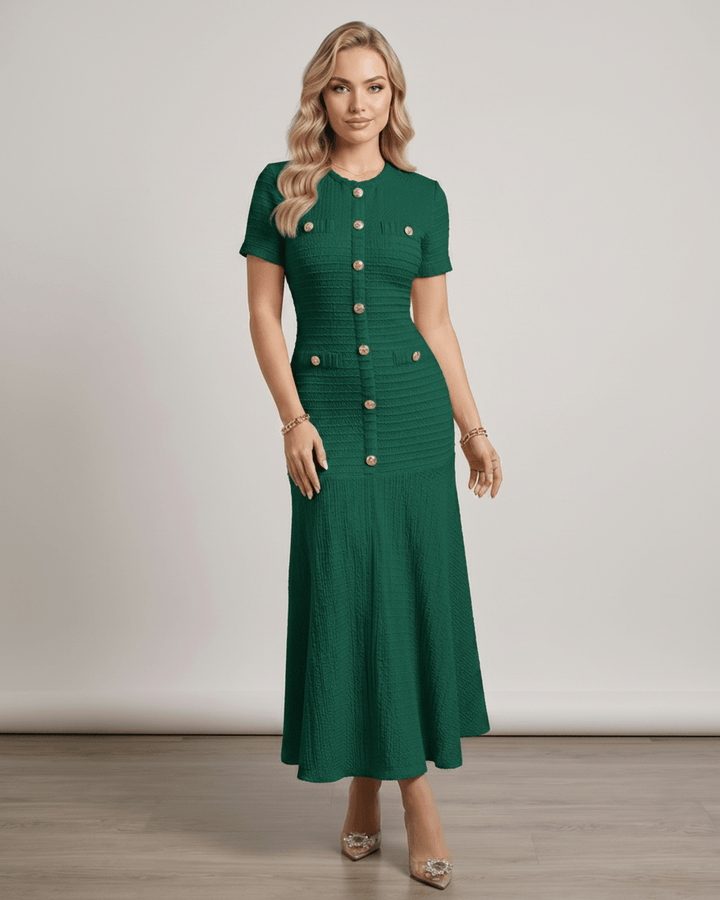 Vestido maxi elegante, versátil y fluido, con silueta en A, para cualquier ocasión.