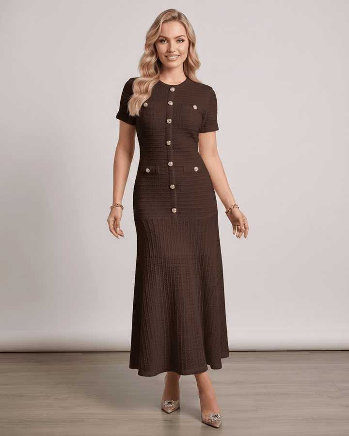 Vestido elegante con mangas cortas, cuello redondo, perfecto para una fiesta o cena.
