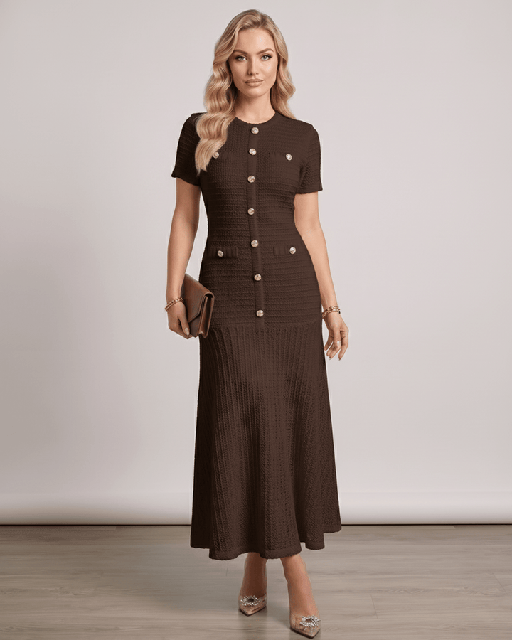 Vestido de fiesta, silueta en A, estilo fluido, ideal para un look femenino y elegante.