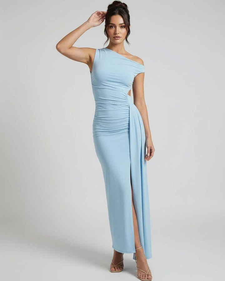 Elegante vestido de noche azul maxi con detalle de un hombro. Moda femenina para fiestas y eventos formales.