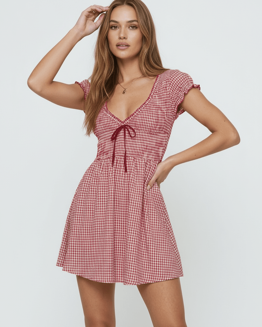 Vestido de mujer sin mangas a cuadros azules, corte mini, estilo casual y juvenil para el otoño.