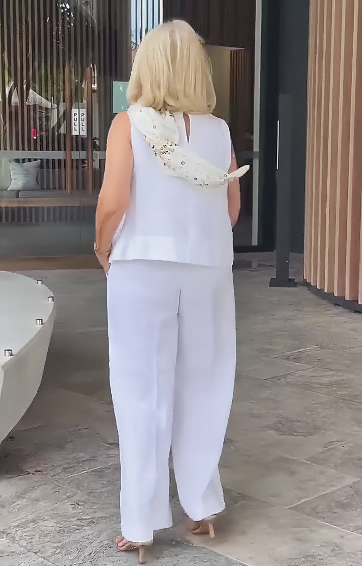 Conjunto mujer dos piezas, vista detallada. Ropa casual elegante, estilo moderno, cómodo y versátil para tu día.