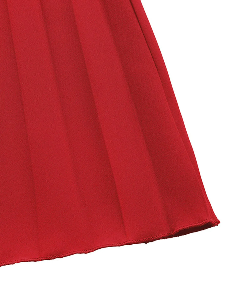 Vestido midi rojo plisado con volantes y hombros descubiertos. Ideal para ocasiones especiales y fiestas. Moda mujer.