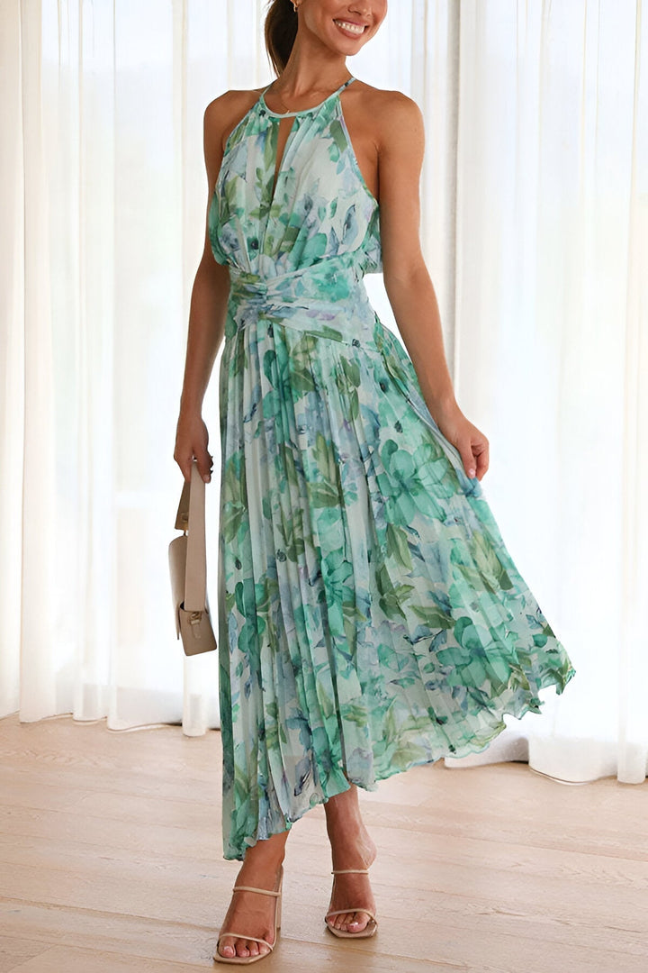 Elegante vestido maxi halter floral con diseño plisado, ropa de mujer para fiestas de verano.