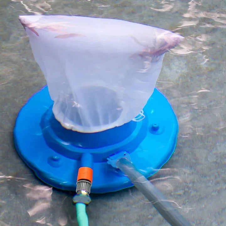 Aspiradora de piscina de alta eficiencia para la eliminación rápida de hojas grandes y pequeñas.