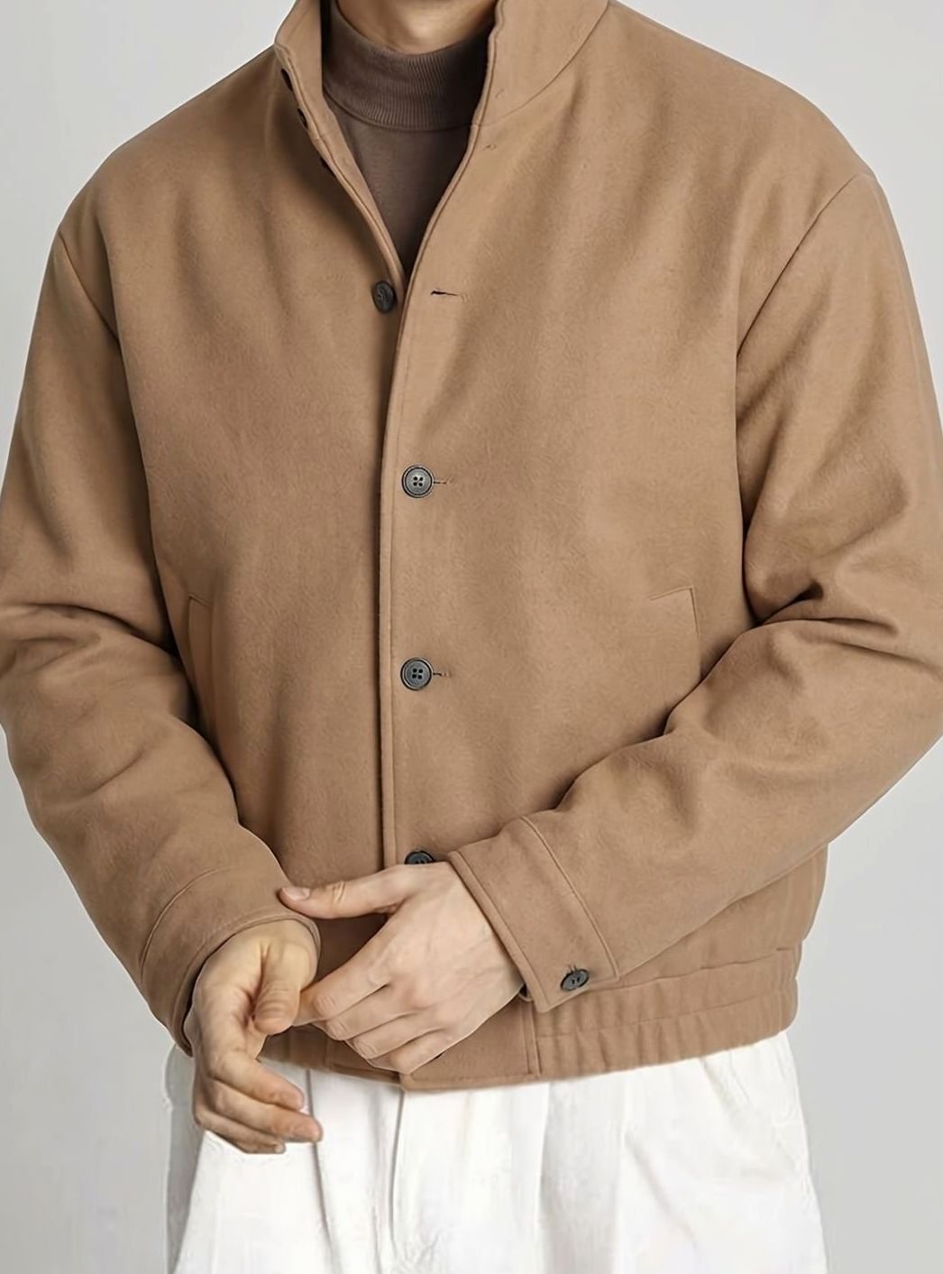 Chaqueta bomber para hombre efecto paño, color caqui, ideal para ropa casual de entretiempo.
