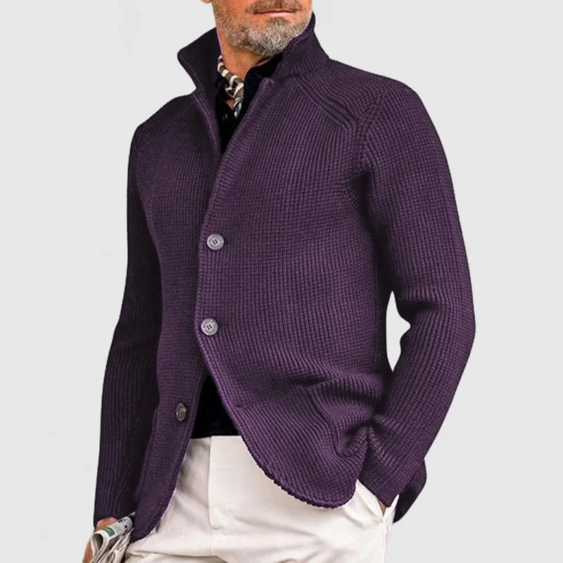 Ropa masculina: cárdigan de punto para hombre, cómodo suéter con botones.